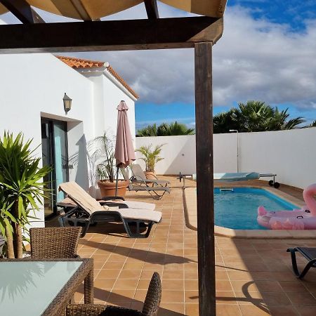 Beautiful Spacious Villa With Private Heated Pool In Lajares Εξωτερικό φωτογραφία