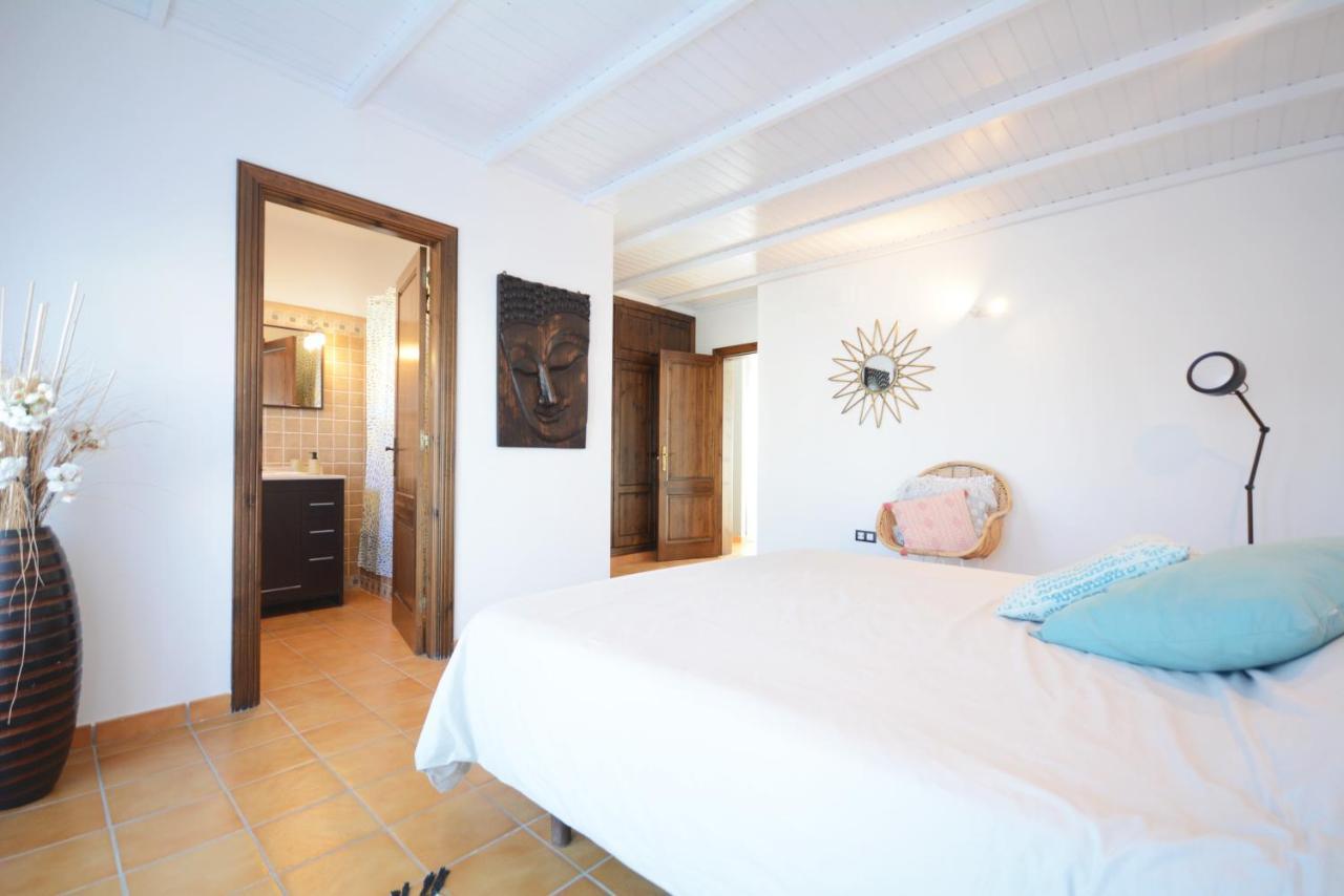 Beautiful Spacious Villa With Private Heated Pool In Lajares Εξωτερικό φωτογραφία