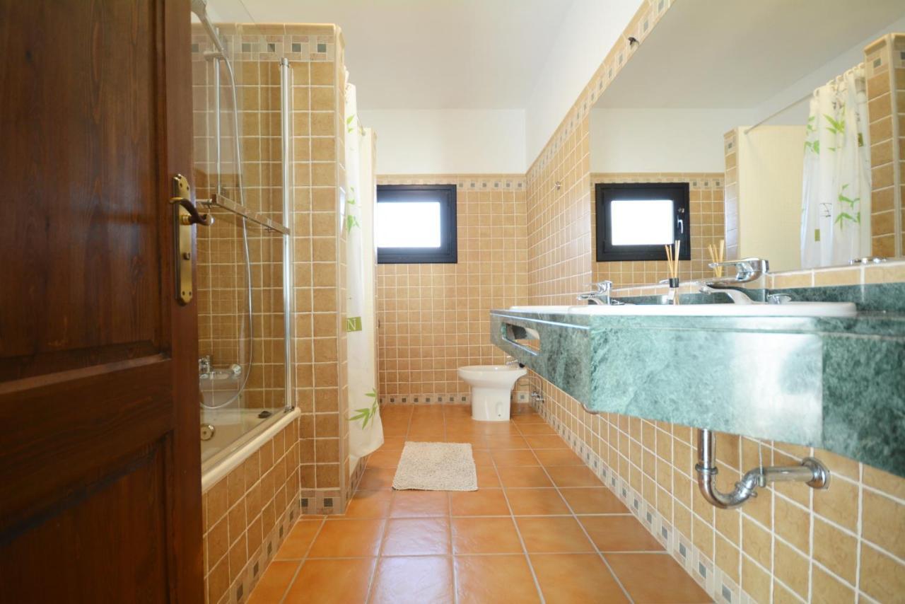 Beautiful Spacious Villa With Private Heated Pool In Lajares Εξωτερικό φωτογραφία