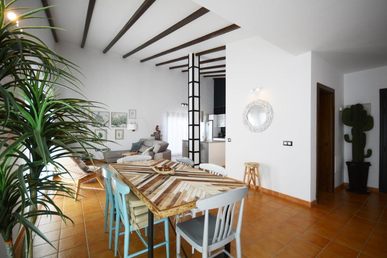 Beautiful Spacious Villa With Private Heated Pool In Lajares Εξωτερικό φωτογραφία