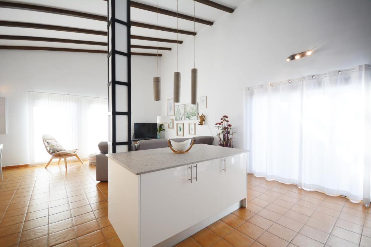 Beautiful Spacious Villa With Private Heated Pool In Lajares Εξωτερικό φωτογραφία