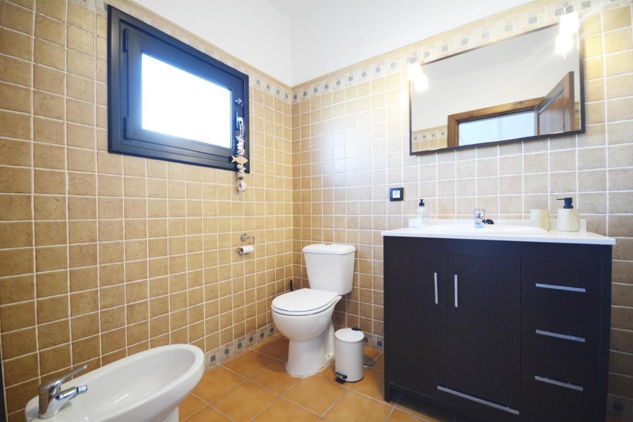 Beautiful Spacious Villa With Private Heated Pool In Lajares Εξωτερικό φωτογραφία